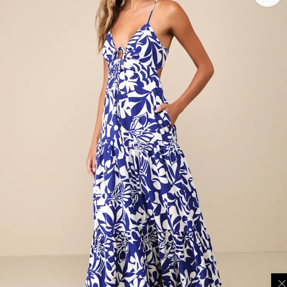 Lulu's Navy and White Floral Maxi Dress